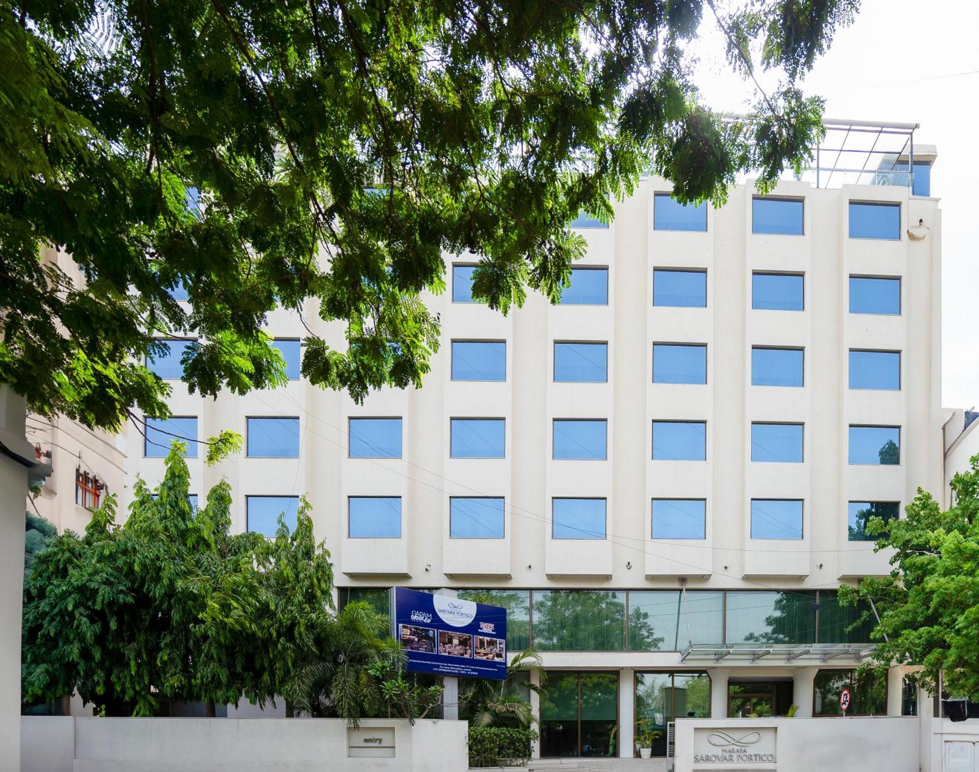 Marasa Sarovar Portico -Rádžkót Exteriér fotografie