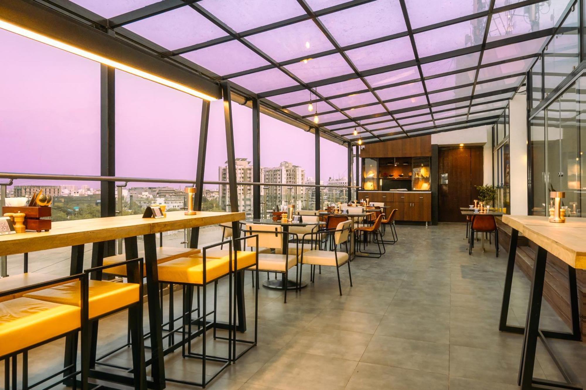 Marasa Sarovar Portico -Rádžkót Exteriér fotografie